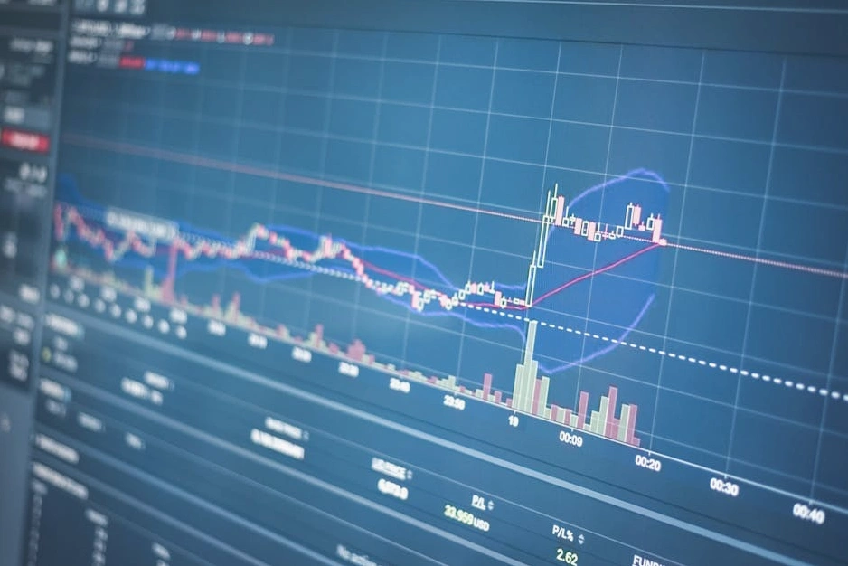 Dashboard di analisi dati che mostra un miglioramento delle performance dei processi aziendali.